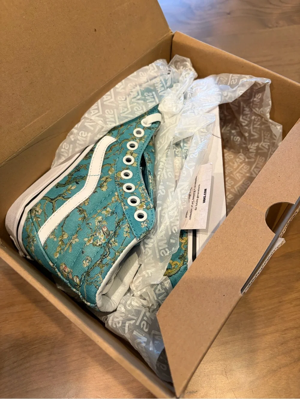 NIB Vincent Van Gogh x Vans Sk8-Hi 'Almond Blossom' 2018 Release Women’s 5